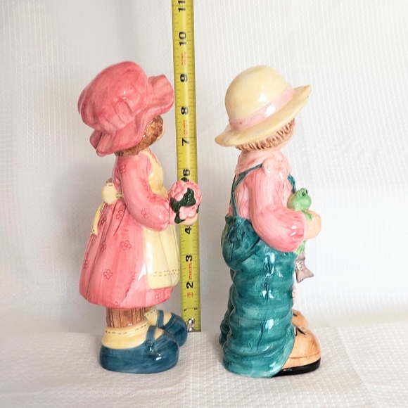 Vintage Lond Rich Figurines Boy Fish Girl Flowers 8.5 in Handpainted Cottage - Picture 4 of 9
